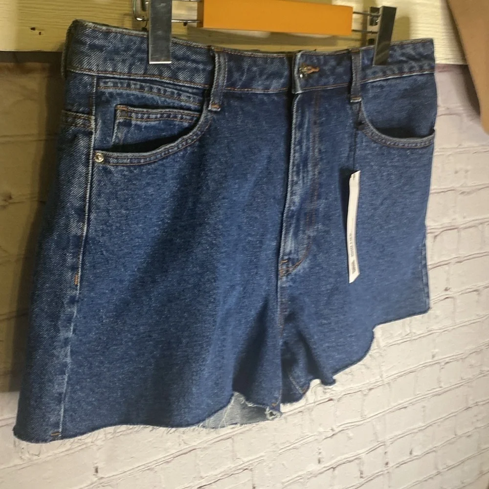 Zara Jean Shorts Raw Distressed Hem High Rise Dark Wash Size 10 - Picture 4 of 15